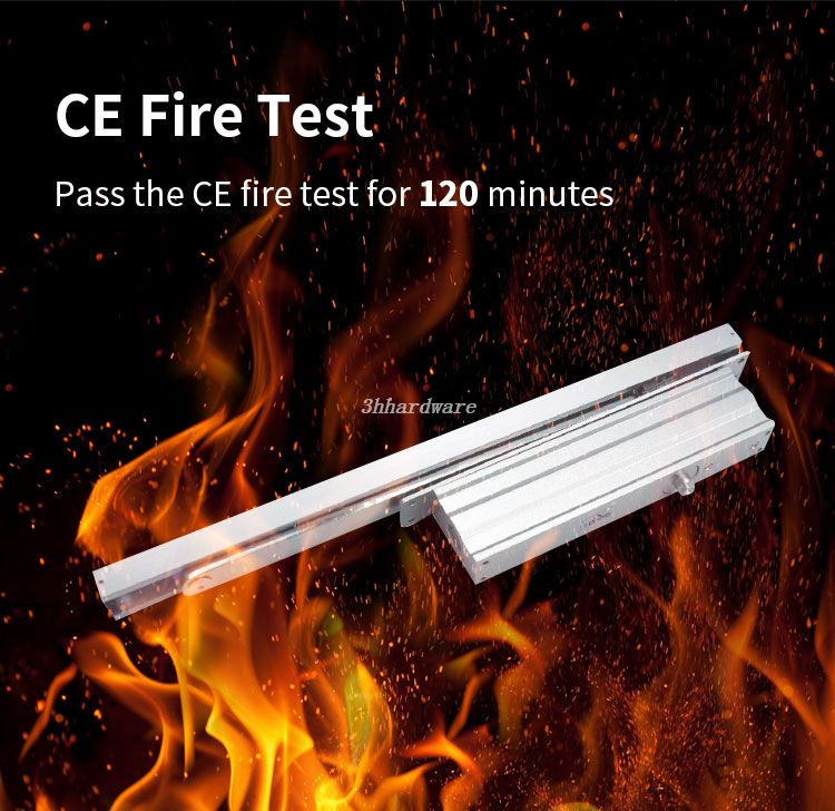 door closer (3) mais perto da porta (3)