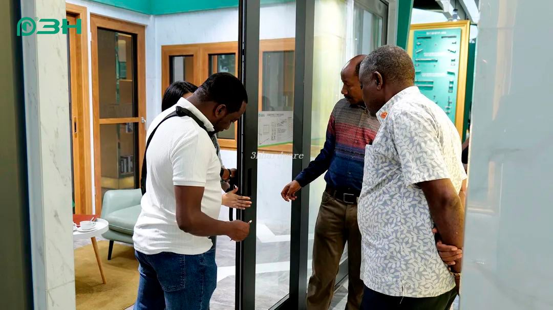 comunica&ccedil;&atilde;o de fornecedor de hardware de janela de porta 5