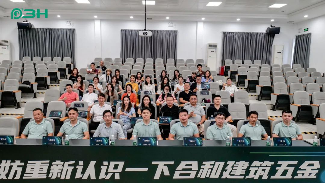 3h constru&ccedil;&atilde;o de ferragens 2