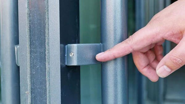 hardware de controle de porta s659